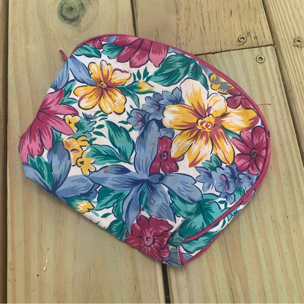 Vintage 1990s make up bag